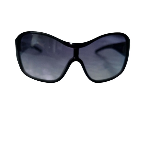 D&G Sunglasses - Picture 1 of 8